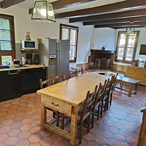 Maison De A La Campagne , Boisset (Cantal) France